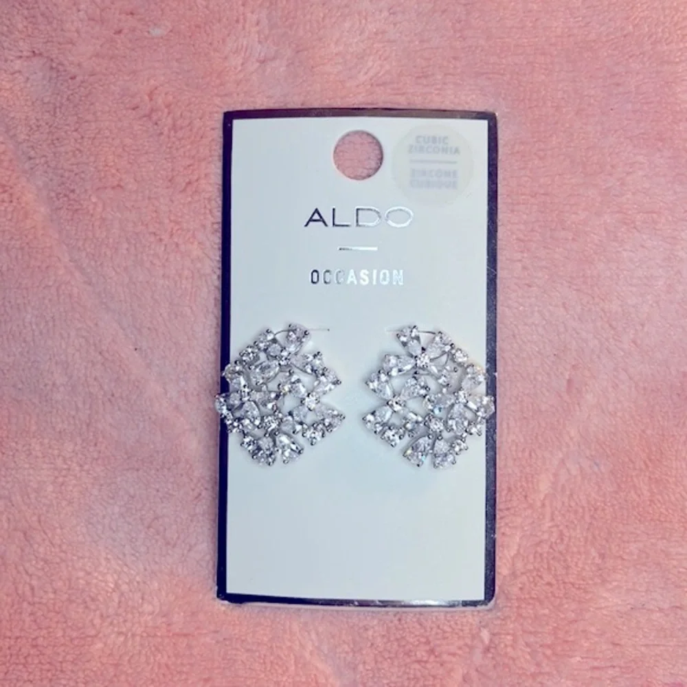 ALDO Rosary Studs Earrings - Picture 5 of 6